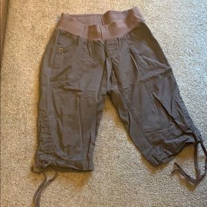 Maternity Capri pants
